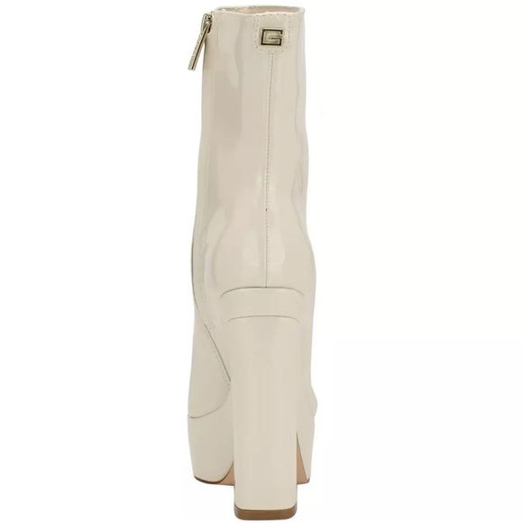 GUESS - White 1-1/2" Platform Cushioned Logo Byra Square Toe Block Heel Size - Picture 3 of 13